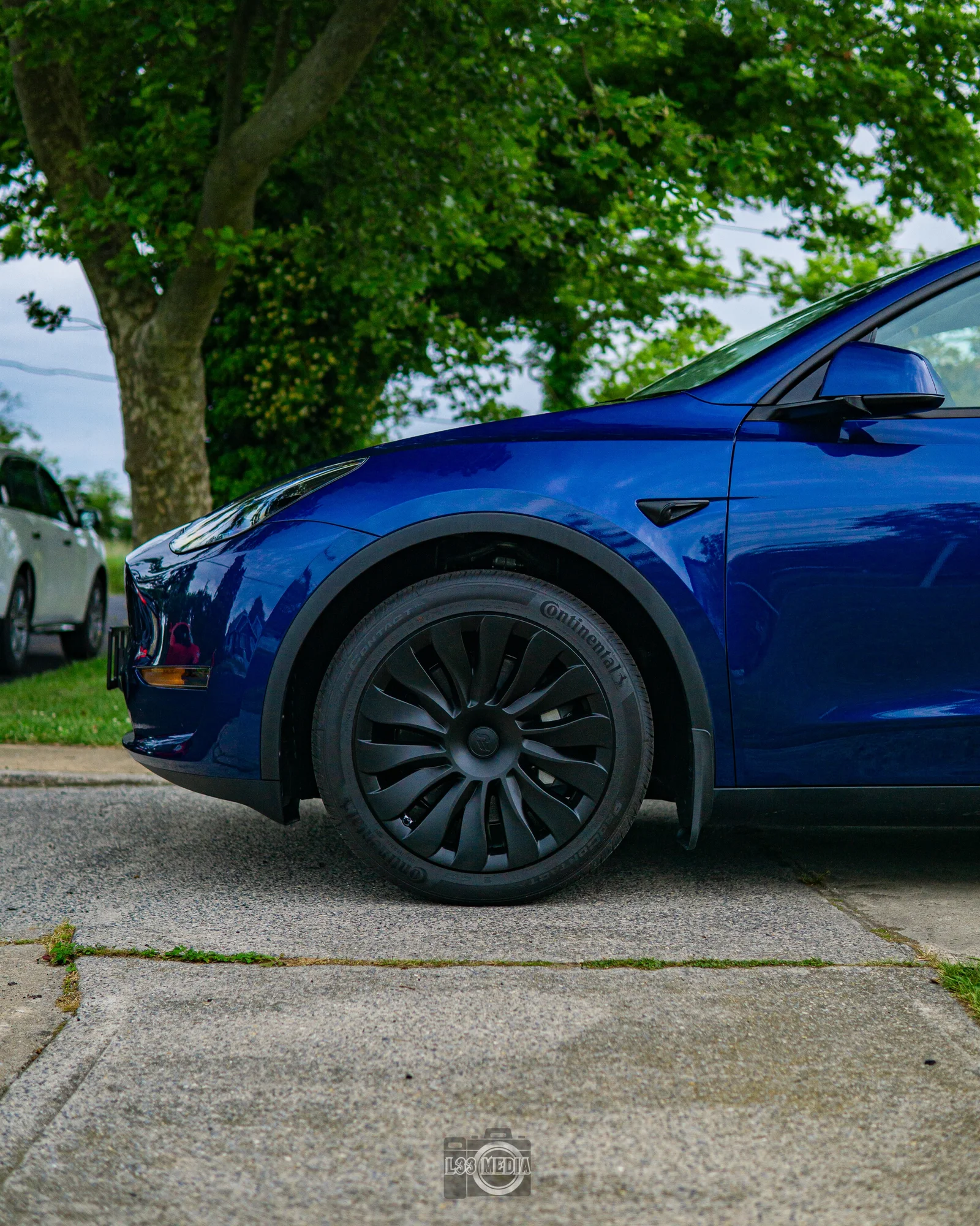 Blue car detail